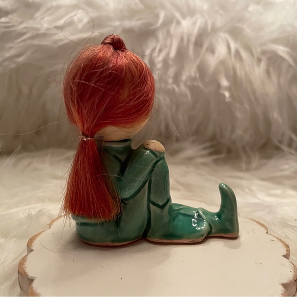 Rare Vintage Ries Pixie Elf Girl Red Hair Green Outfit Hand Painted in Japan - Picture 3 of 8